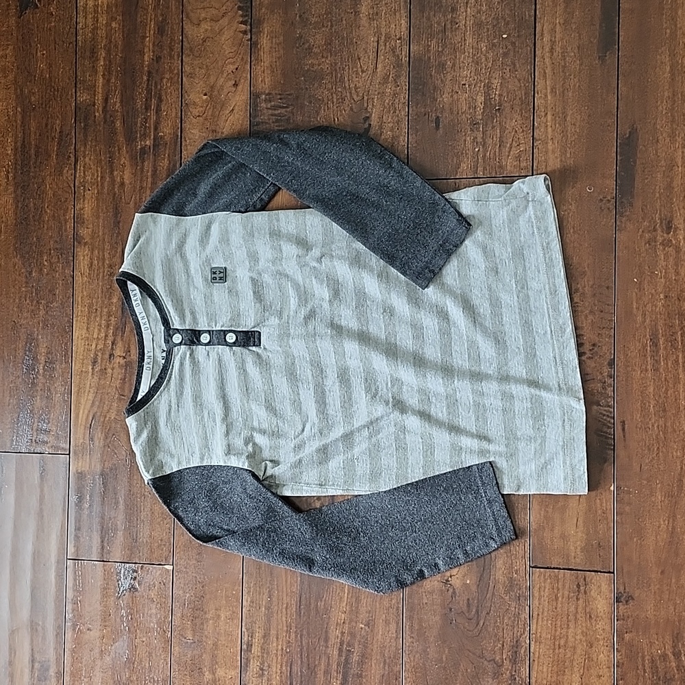 3/$15! DKNY size 8 long sleeve t-shirt
